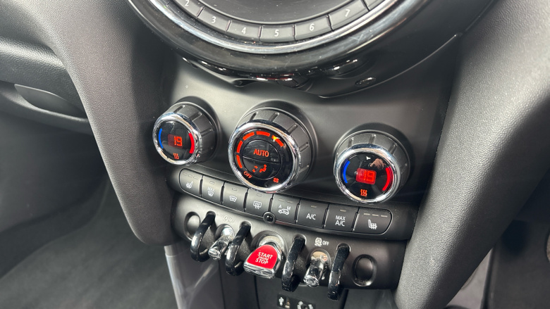 MINI Hatchback 1.5 Cooper 3dr Petrol Hatchback